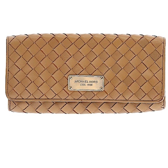 Michael Kors Tan Basketweave Snap Closure Genuine Leather Hand Underarm Clutch - Picture 1 of 4